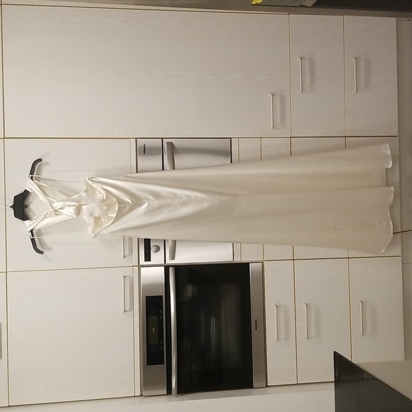 💕REFORMATION💕 Veria Silk Dress ~ Ivory 8 NWT - Picture 12 of 16